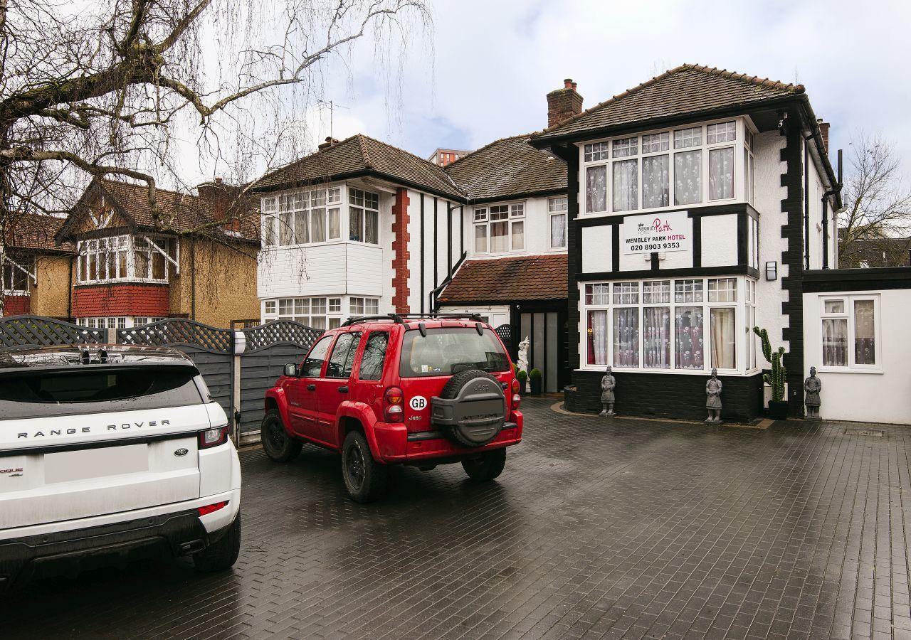 Wembley Park Hotel Londra Exterior foto